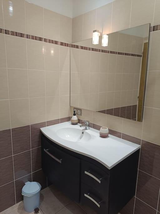 Appartement 2 A 4 Personnes Antraigues Ngoại thất bức ảnh