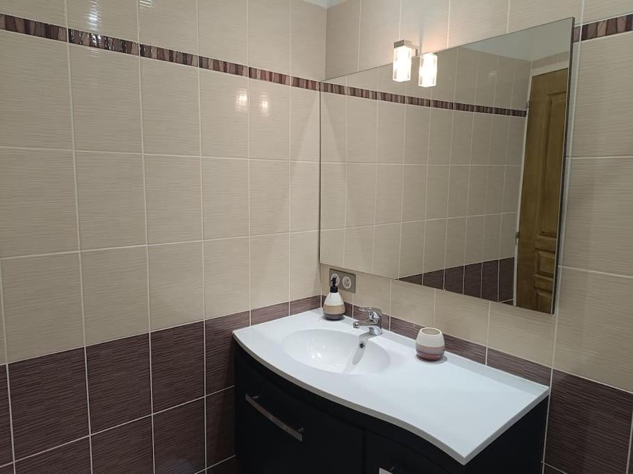 Appartement 2 A 4 Personnes Antraigues Ngoại thất bức ảnh